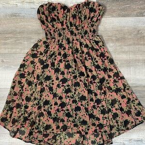 Kimchi Blue S olive black floral strapless dress